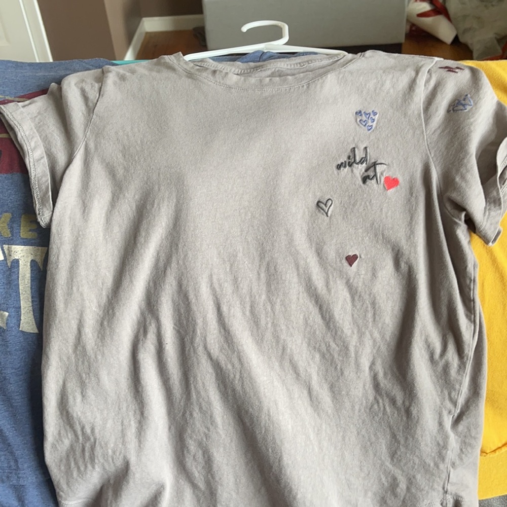 Lot of ladies medium shirts. Most from Old Navy - Picture 2 of 7